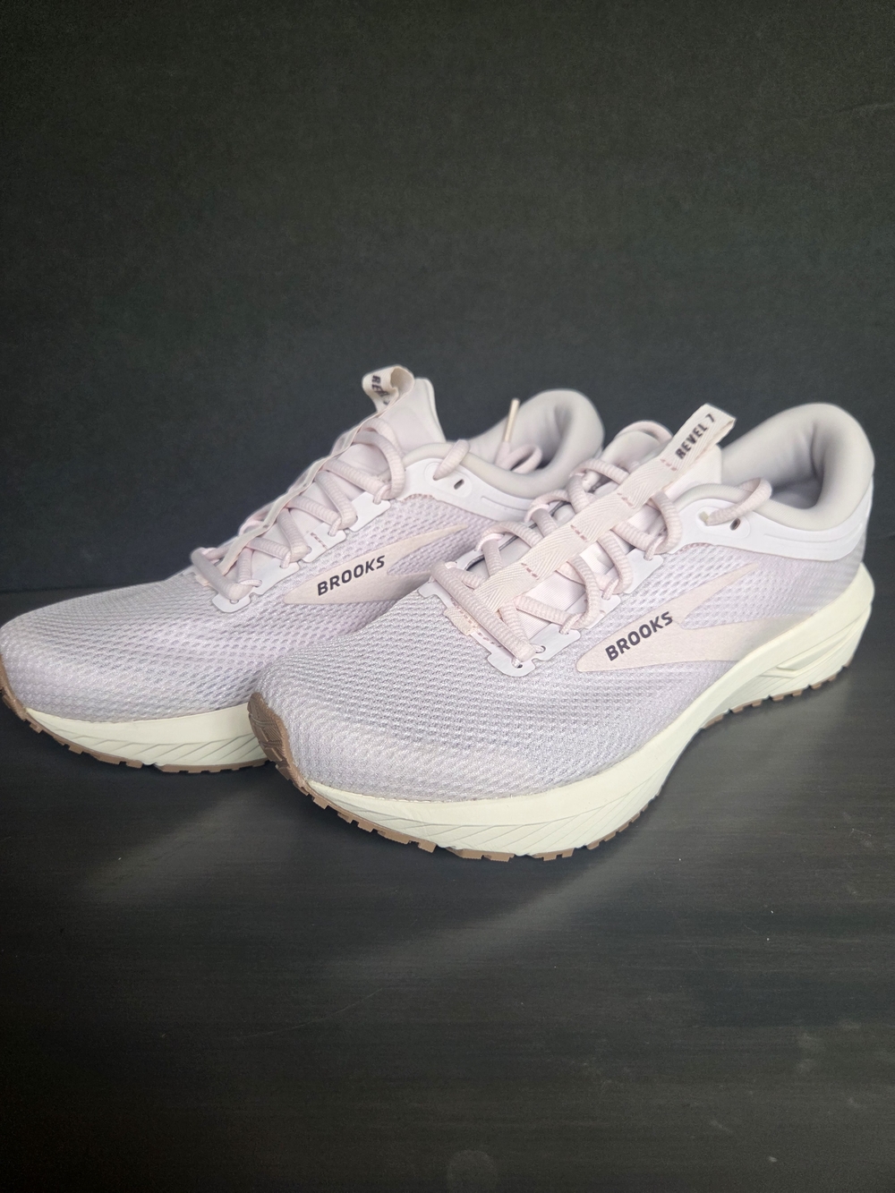 Brooks Revel 7 Orchid Ice/Thistle/Portabella Mesh Low Top Sneaker B